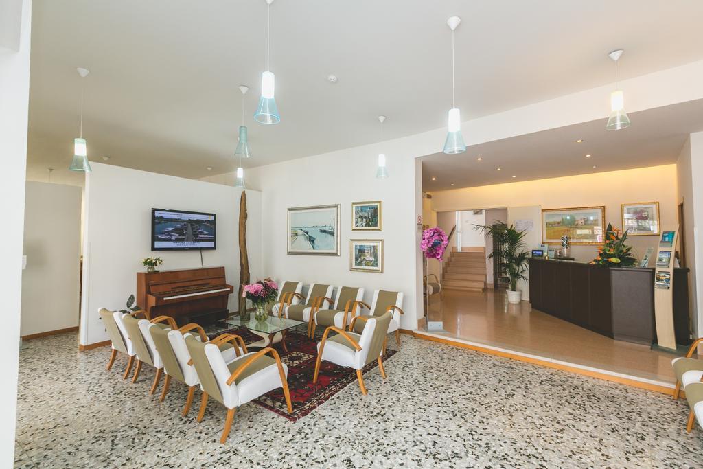 Hotel Colonna Lido di Jesolo Dış mekan fotoğraf